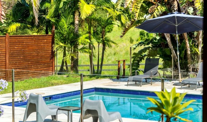 5-bedroom Myocum Byron Bay villa with private pool and BBQ, view on the valley and hills