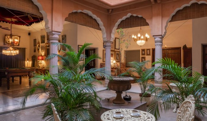 Rajasthan Jaipur luxury villa in royal style with private pool, staff, breakfast and housekeeping