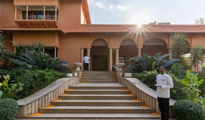 Rajasthan Jaipur luxury villa in royal style with private pool, staff, breakfast and housekeeping