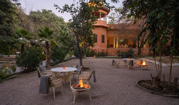 Rajasthan Jaipur luxury villa in royal style with private pool, staff, breakfast and housekeeping