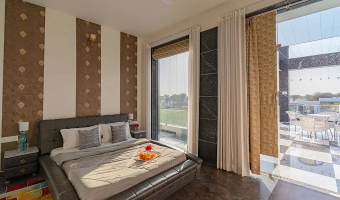 Rajasthan Jaipur villa rental with private pool, chef and breakfast