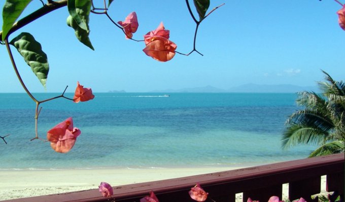 Koh Samui Villa Vacation Rentals, Beachfront with Private Pool & Jacuzzi in a Tropical Garden