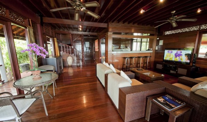 Koh Samui Villa Vacation Rentals, Beachfront with Private Pool & Jacuzzi in a Tropical Garden