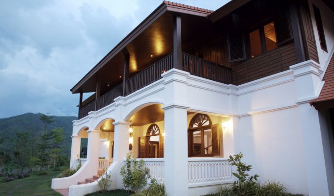 Thailand Vacation Rental Villa in Chiang Mai 5 rooms with private pool and staff included 