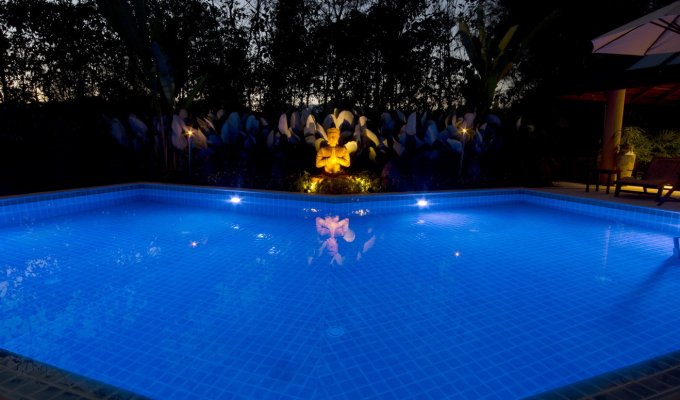 Thailand Vacation Rental Villa in Chiang Rai 5 rooms with private pool and staff included 