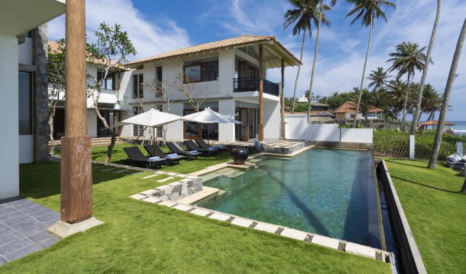 Sri Lanka Beachfront Villa rental in Galle private pool and staff