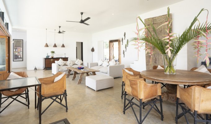 Sri Lanka Beachfront Villa rental in Galle private pool and staff