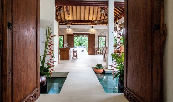Thailand Villa Vacation Rentals in Krabi with private pool and staff included