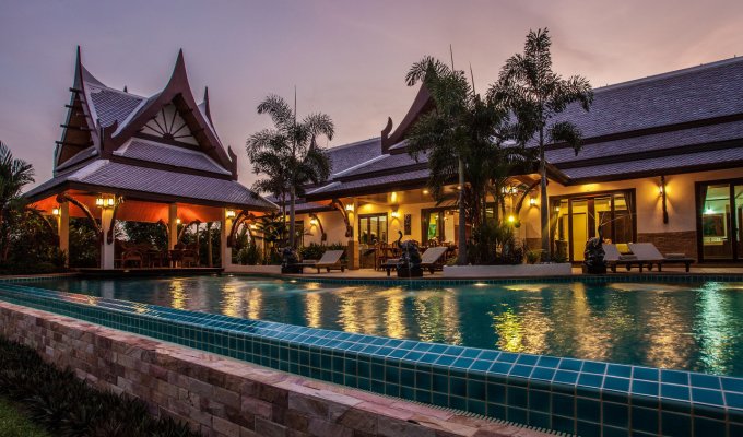 Thailand Villa Vacation Rentals in Krabi with private pool    