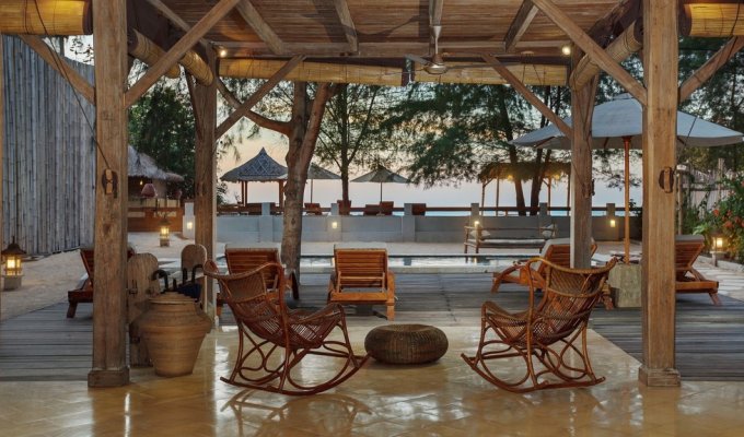 Indonesia Vacation Rental Villa Gili Islands with private pool and staff included
