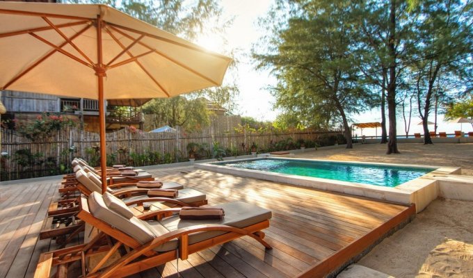 Indonesia Vacation Rental Villa Gili Islands with private pool and staff included