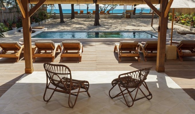 Indonesia Vacation Rental Villa Gili Islands with private pool and staff included