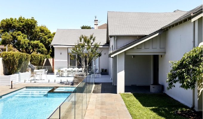 Luxury villa rental Melbourne Australia with private pool 