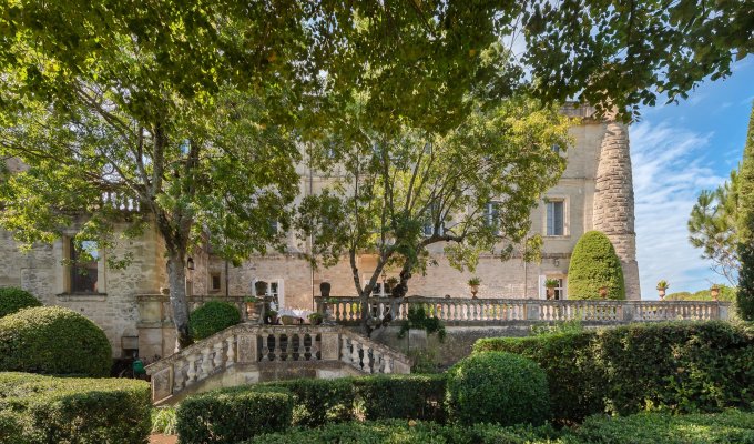 Languedoc castle holiday rentals Uzes private pool