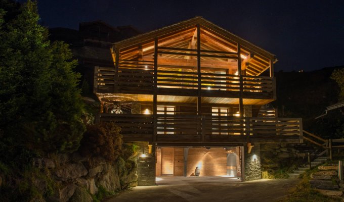 Verbier Luxury Ski Chalet Rental Jacuzzi