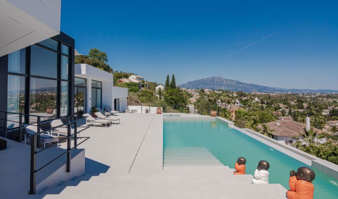 Luxury 14 guest villa Marbella