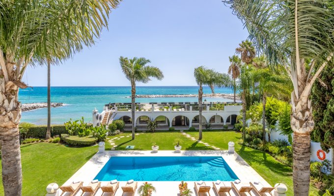 View to private pool and the sea