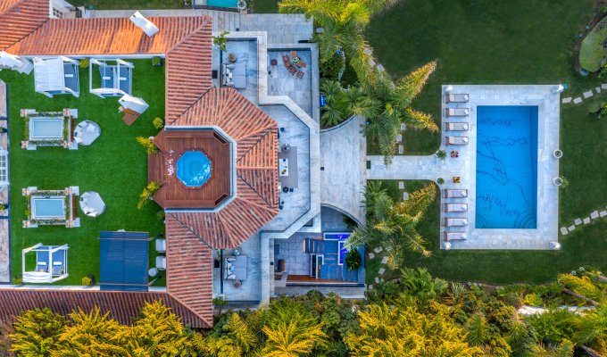 18 guest luxury villa Puerto Banus