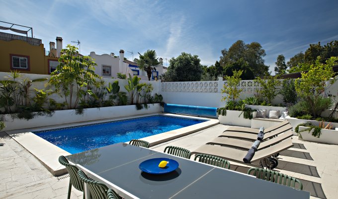 8 guest villa Nueva Andalucia