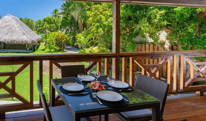 Bora Bora villa rental Matira Beach 2 mins