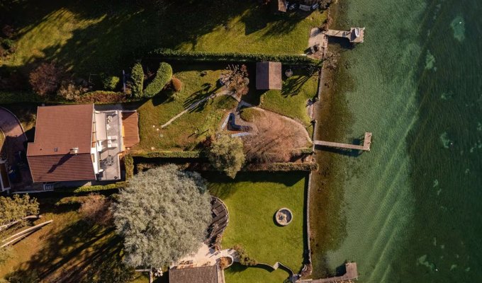 Lake Annecy chalet rental in Veyrier du lac with private dock