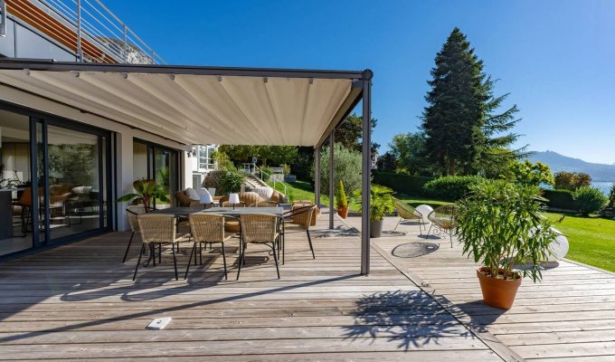 Lake Annecy chalet rental in Veyrier du lac with private dock