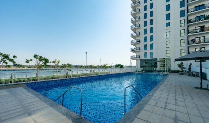 Abu Dhabi Appartment rental Yas Island Ferrari World Pool Gym