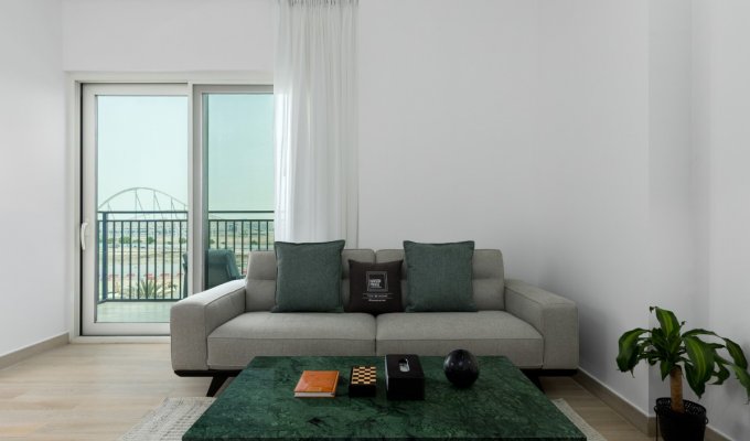 Abu Dhabi Apartment Rental Pool, Gym and Coworking Space