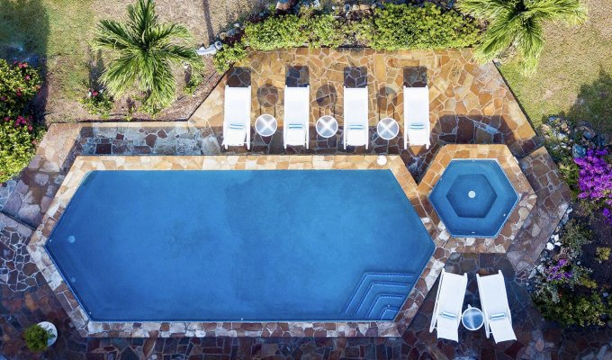 BVI Virgin Gorda Beachfront Villa Vacation rental Mahoe Bay beach Pool Chef Jacuzzi