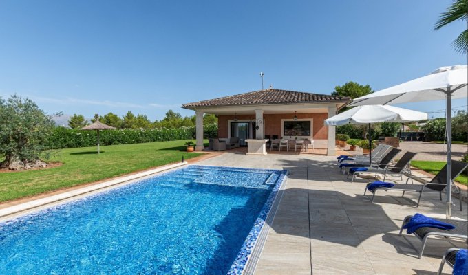Mallorca Villa rental in Muro pool with safety fence