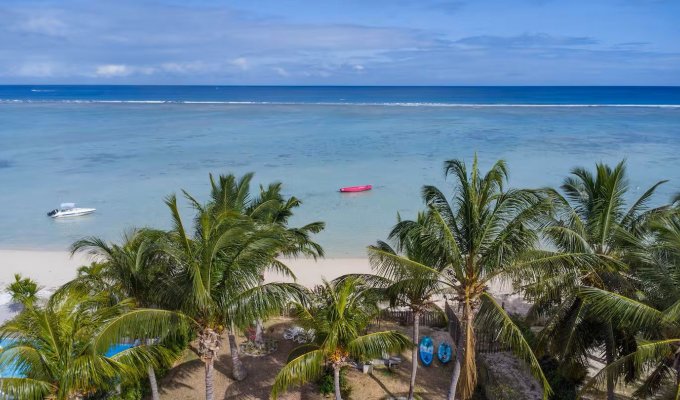 Tamarin Villa holiday rental La Preneuse beach beachfront private pool & staff