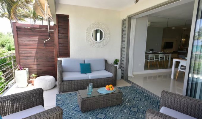 Mauritius Beachfront apartment rental Pointe d'Esny complex with pool & parking