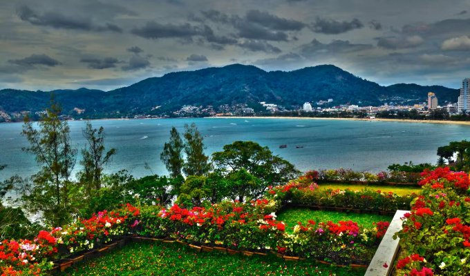 Phuket villa rental with private pool, staff and amazing seaview in Patong