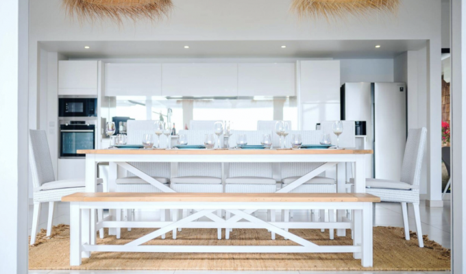 Luxury estate rental in Guadeloupe, Sainte-Anne, with private swimming pools; Caravelle beach 5 minutes’ drive away, 16 pers.
