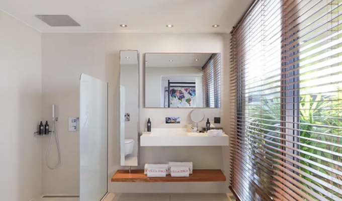 Bathroo 2