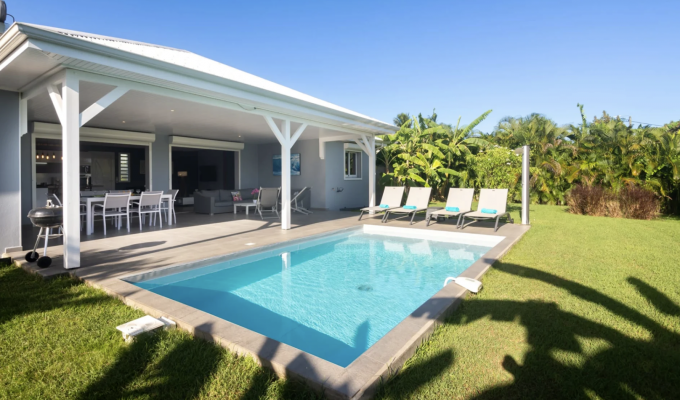 Luxury villa in Le Gosier, a 5-minute walk from St. Felix Beach