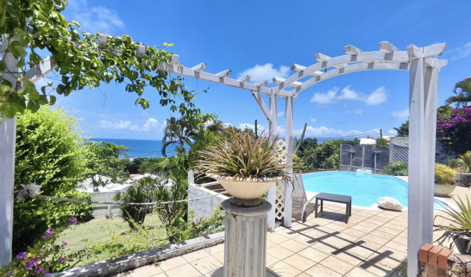 Luxury Villa in Le Gosier Ocean View & Private Pool, Beach Within 2min Walking Distance