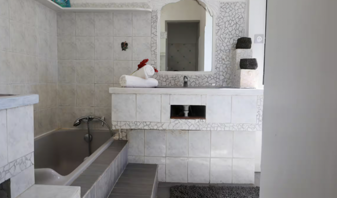 Luxury Villa in Le Gosier Ocean View & Private Pool, Beach Within 2min Walking Distance