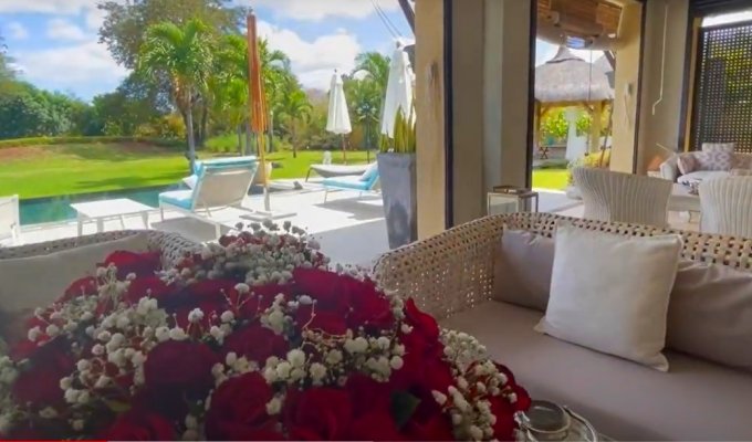 Mauritius luxury Villa rental Tamarin Golf Resort beaches 5 mins