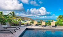 Orient Bay photo #2
