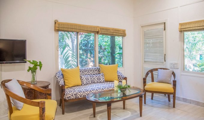 Siolim Goa luxury villa with private pool, wellness (yoga, sports, dancing), breakfast and housekeeping