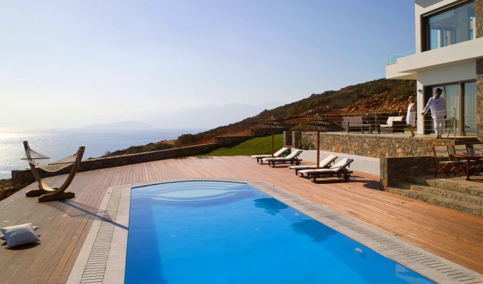 Crete Luxury Villa Rental, Villa with private pool near the seaside villa in Greece.