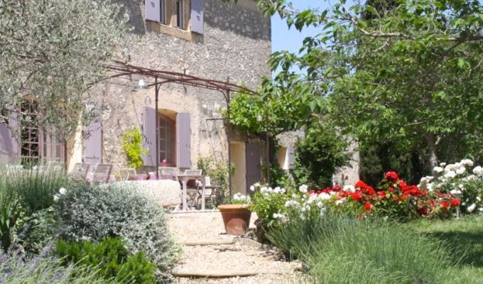 Saint Remy de Provence Luxury villa rentals private pool & staff chef