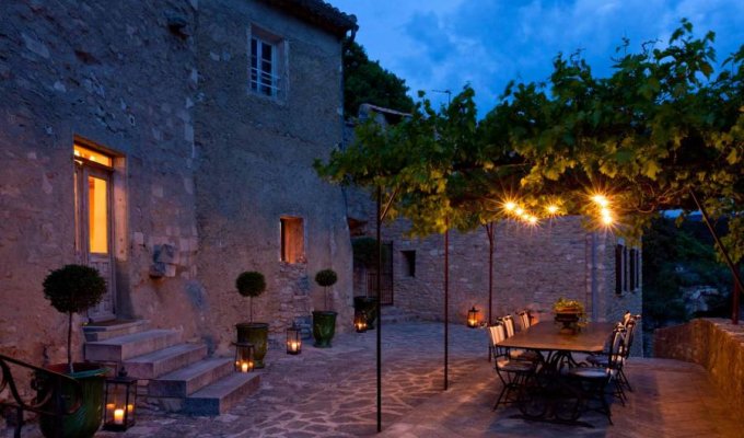 Provence Luxury villa rentals Avignon private pool & staff chef