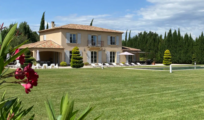 Provence Luxury villa rentals Aix en Provence with private pool