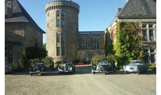 Vendee Private historical castle receiving guests close the Famous historical Theme Park The Puy du Fou