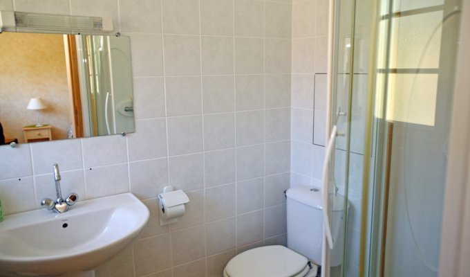 Ensuite single room - Le Pigeonnier - Chateau La Gontrie