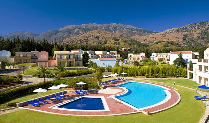 Hotels in Crete, accommodation 8j / 7 nights hotel, half board (Bungalow). Greece Holidays 