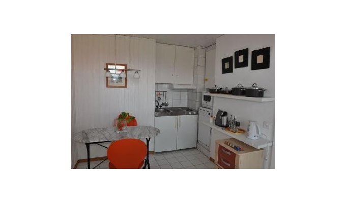 Appartment rental 1/2 pers in Lovens in Fribourg canton