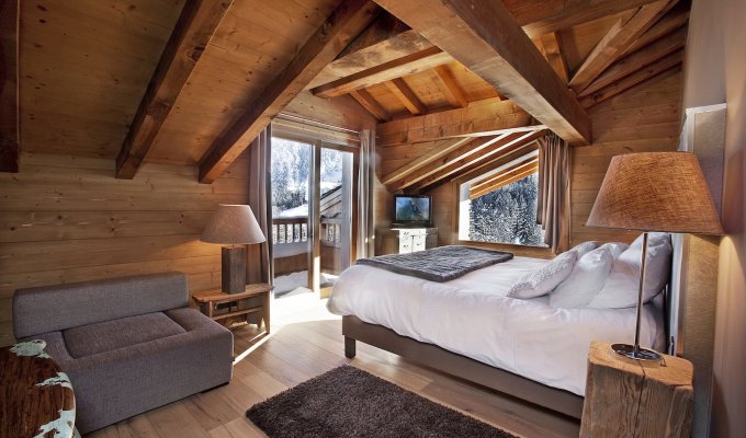 Courchevel Luxury Chalet Rental  3 Valleys Ski Resort with heated Pool Hammam & Breakfast